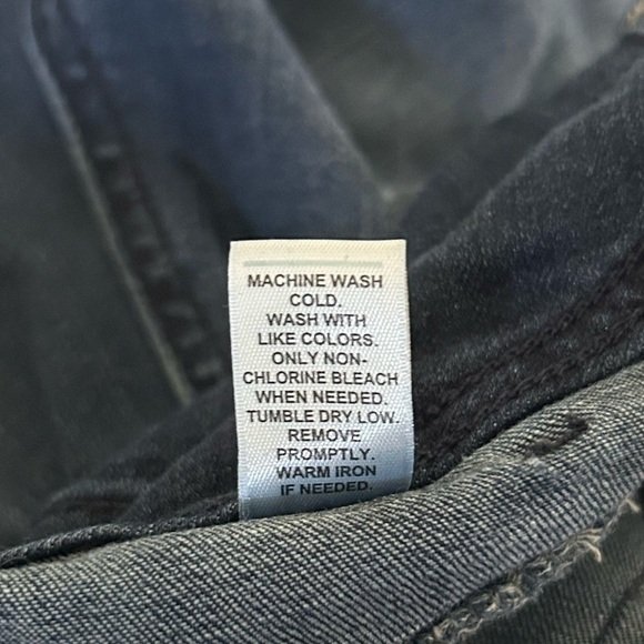 Cato Women's Plus Size Distressed Jeans - Picture 5 of 5